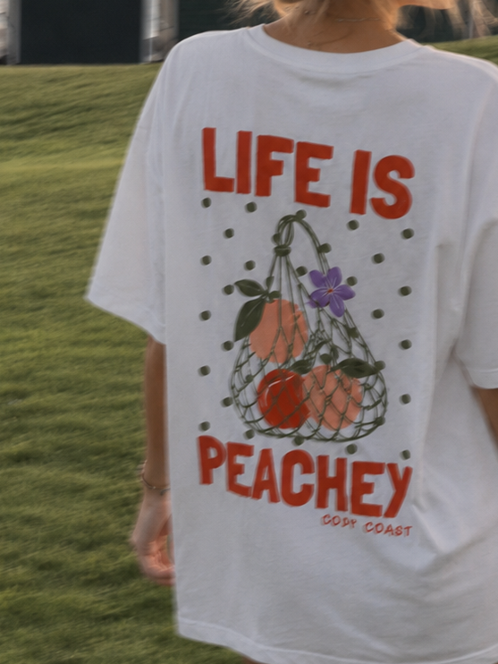 Life is peachy T-shirt
